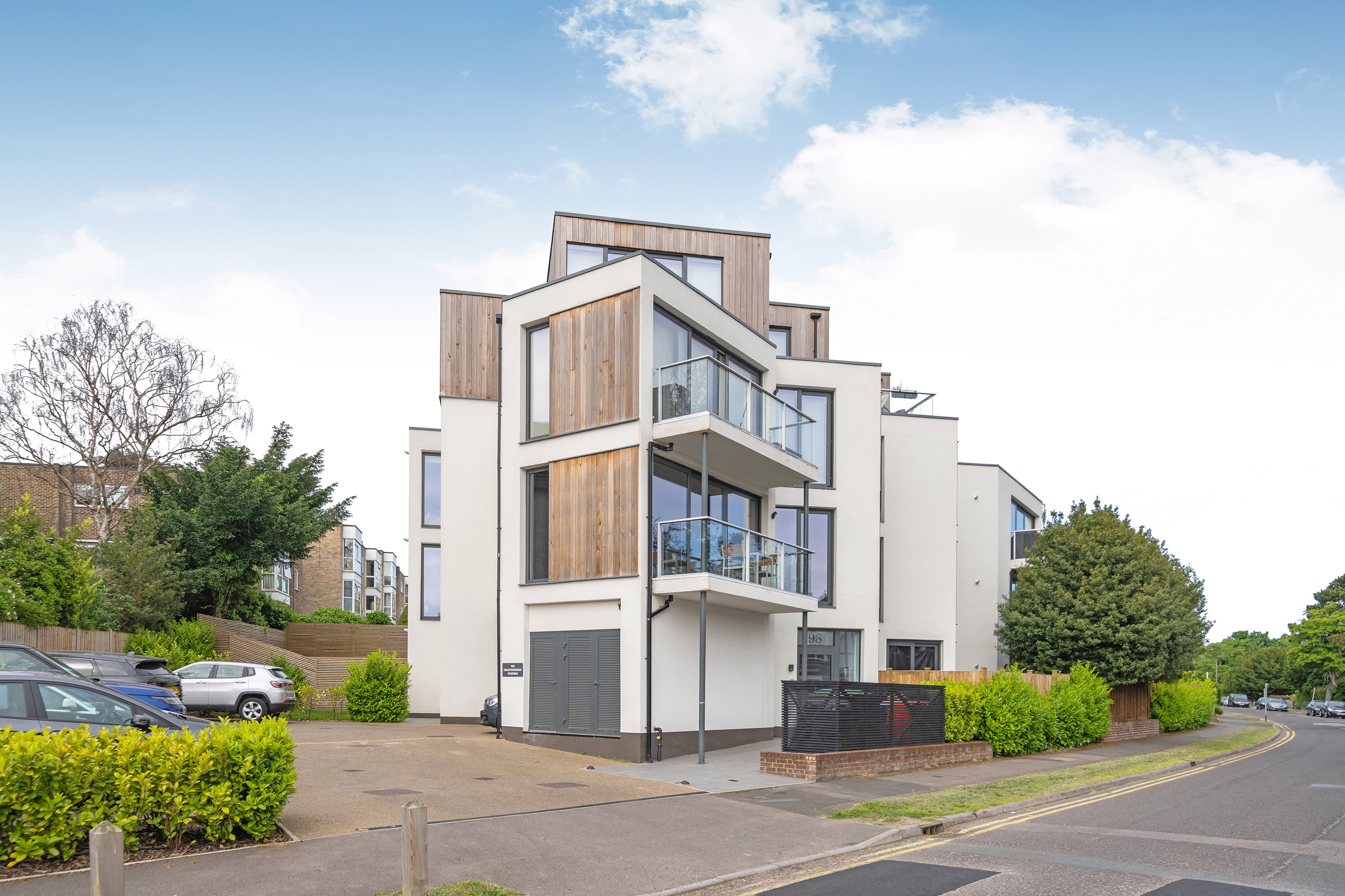 Flat 1, 98 Albemarle Road, Beckenham, Beckenham, BR3 5HT