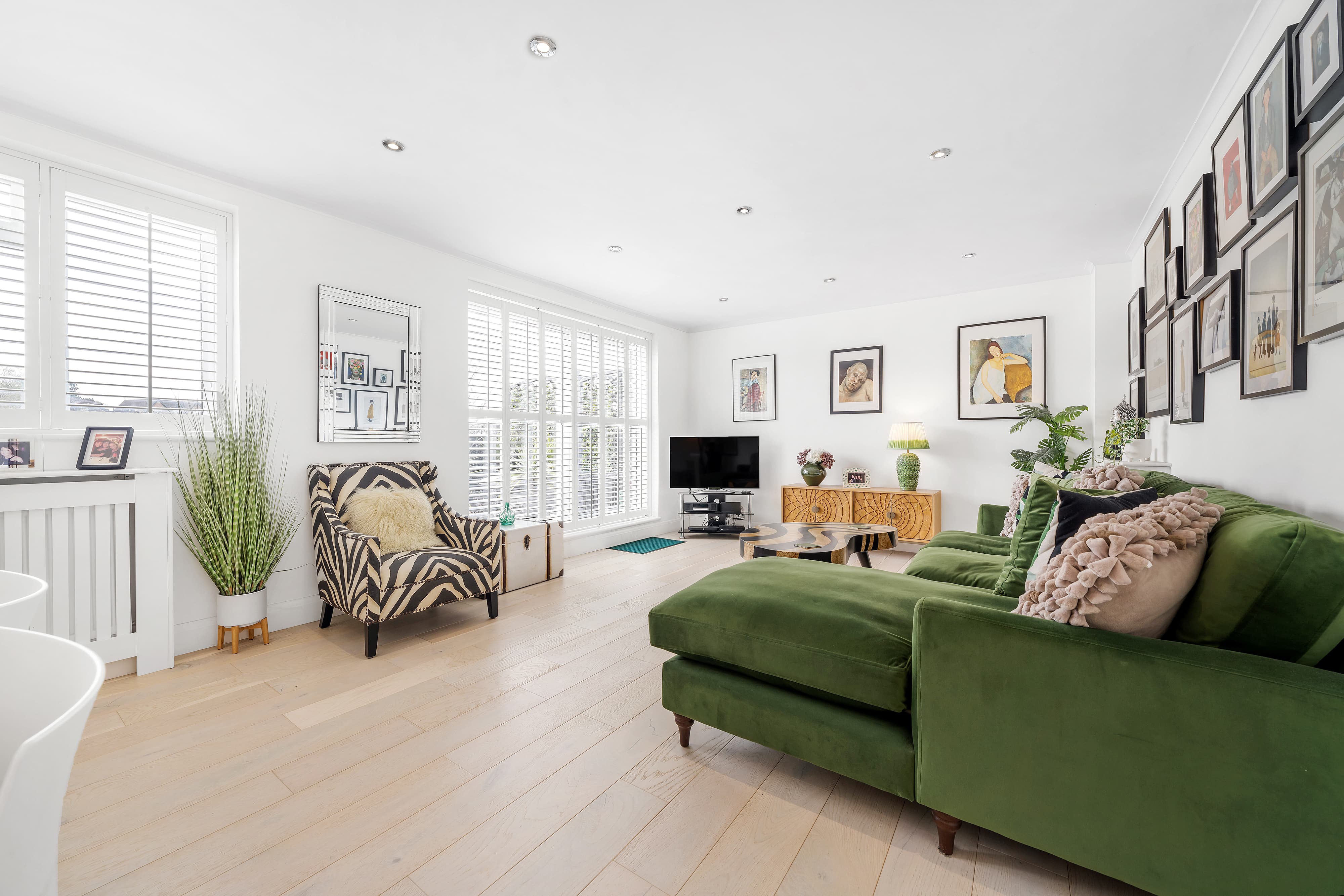 Flat 10, York Court, Beckenham, 103 Albemarle Road, BR3 5XL