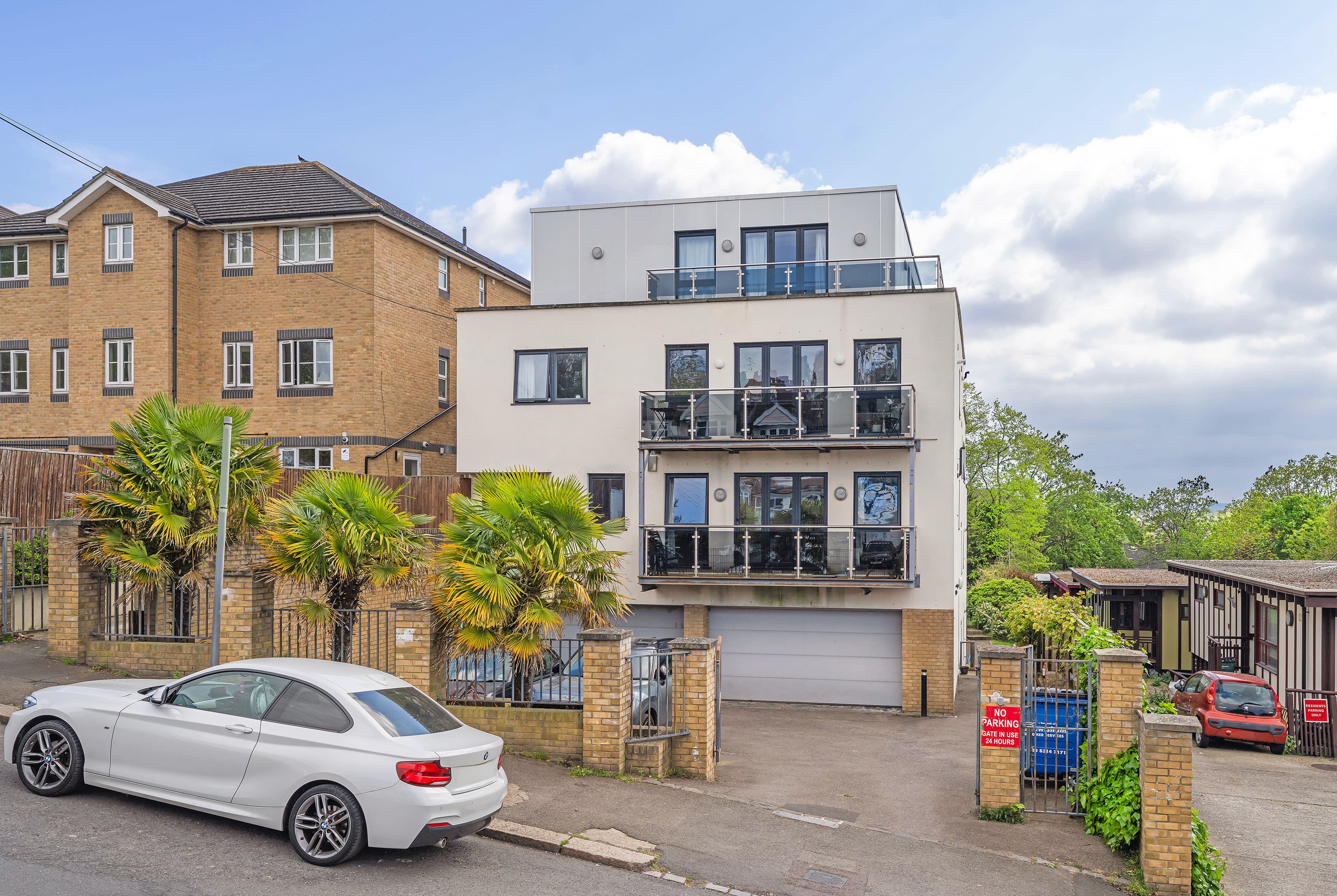 Flat 6, 18 Brockley Park, London, SE23 1PS